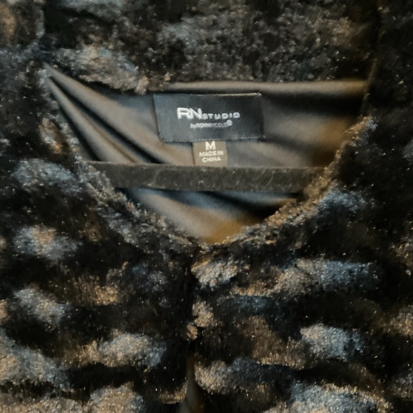 Studio Elegant Black Faux Fur Coat - Picture 2 of 4